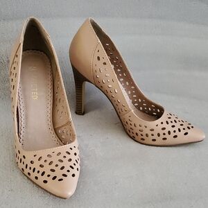 RESTRICTED Tan Faux Leather Cutout Pointed Toe Pump Heels WOMEN'S SIZE: 7